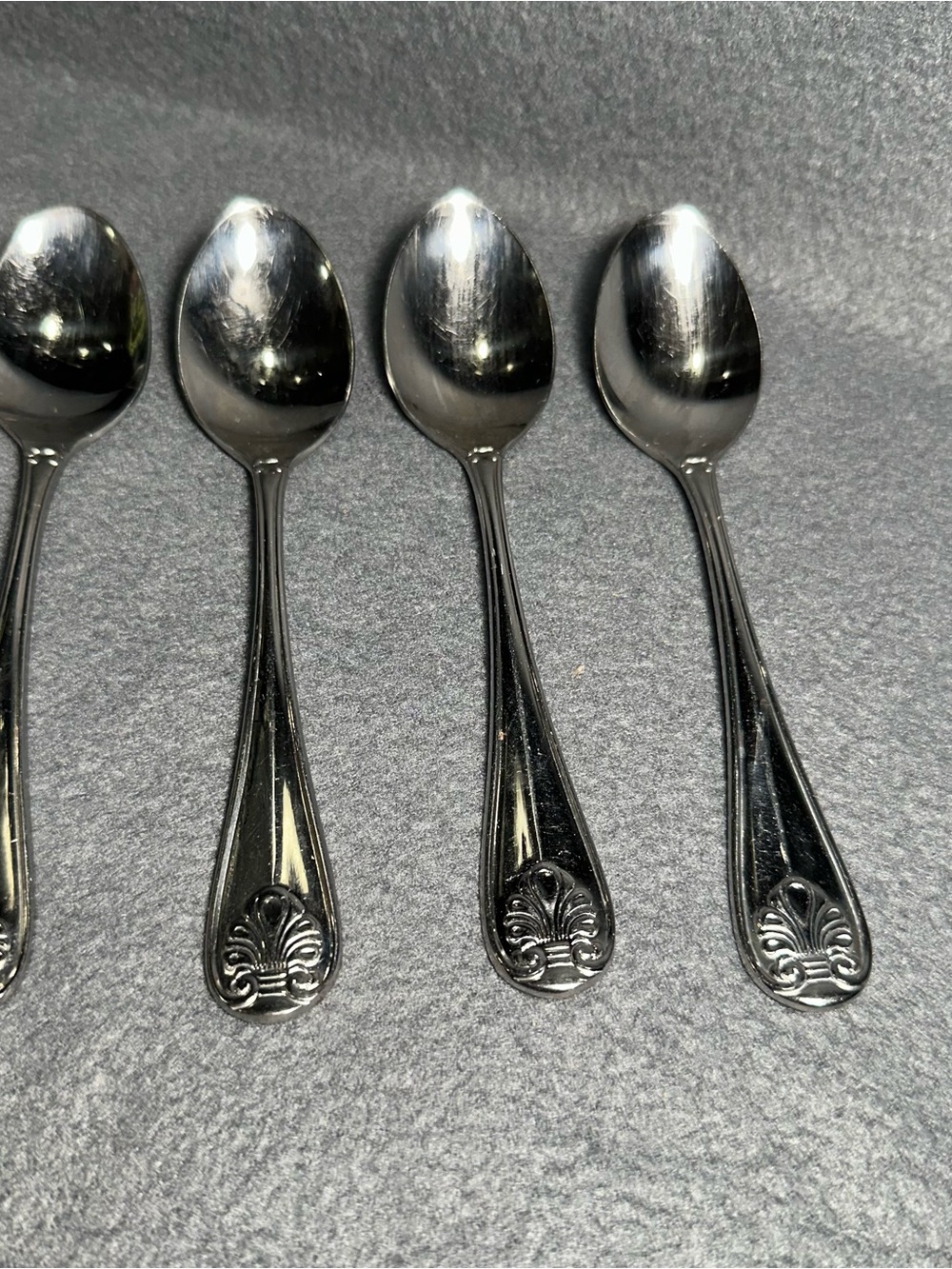 Towle Supreme Cutlery teaspoons
 (Set of 4)